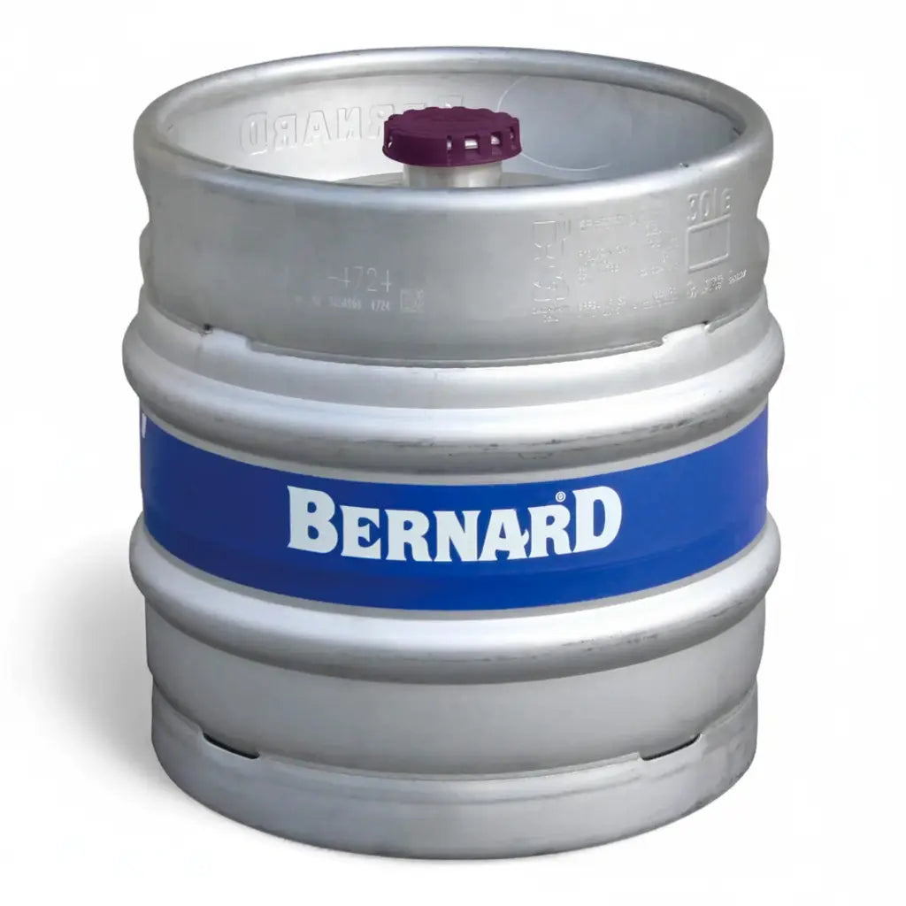 Bernard Free Plum – alkoholfri tjekkisk øl med naturlig blommesaft og en behagelig sødme, importeret af Beer Bros